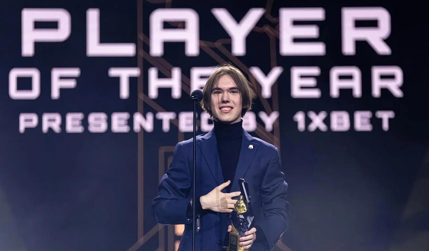 G2的新掌舵人！ huNter- 在转型为指挥角色后达到了巅峰，统计数据超越了所有其他IGL